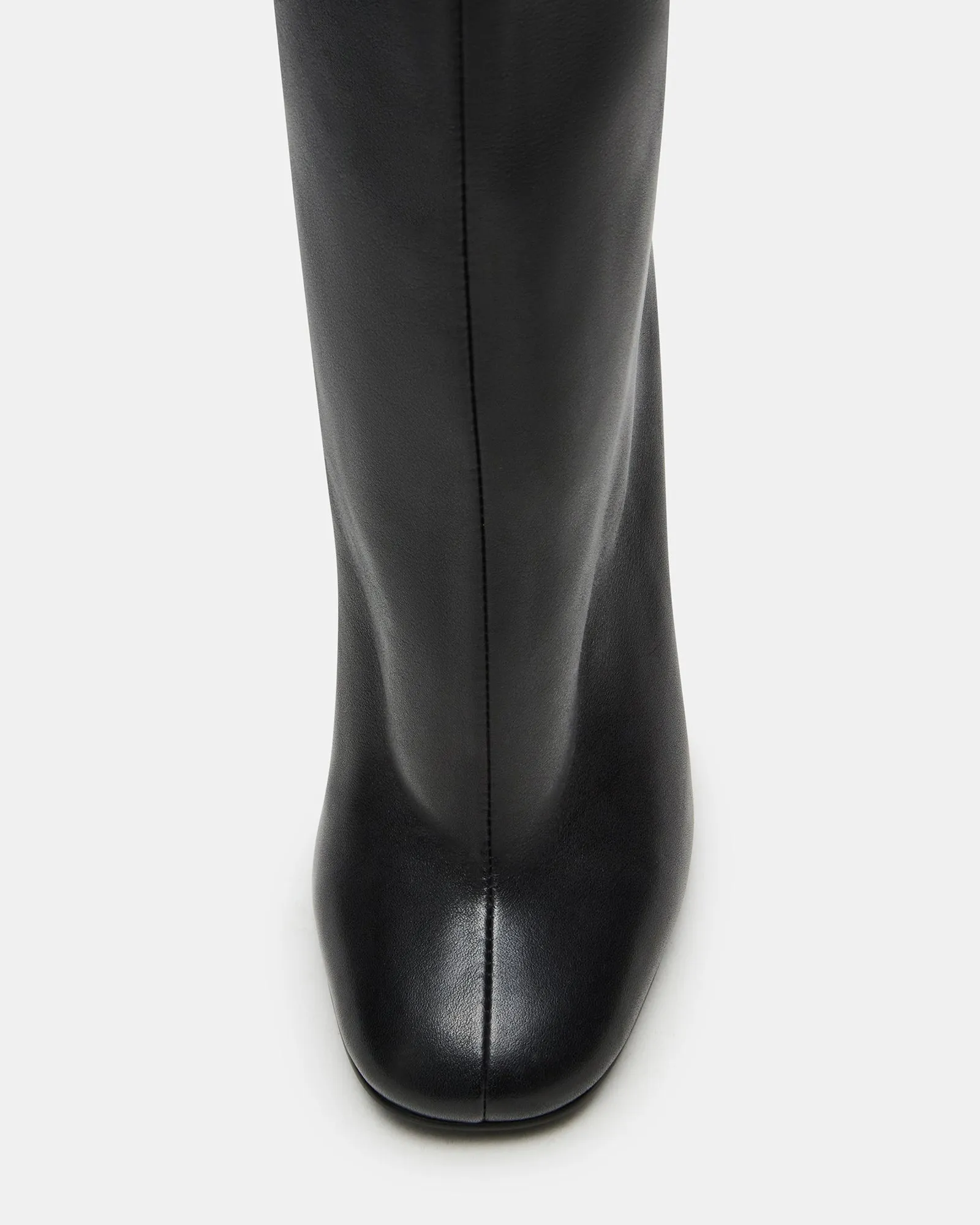 ALLURING BLACK