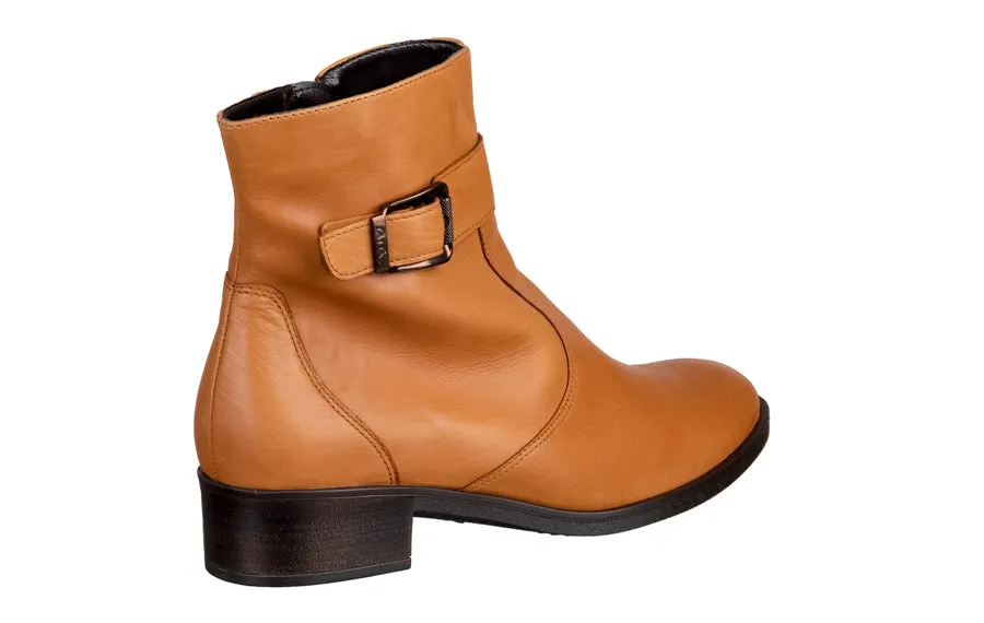 Ara Berlin Brown