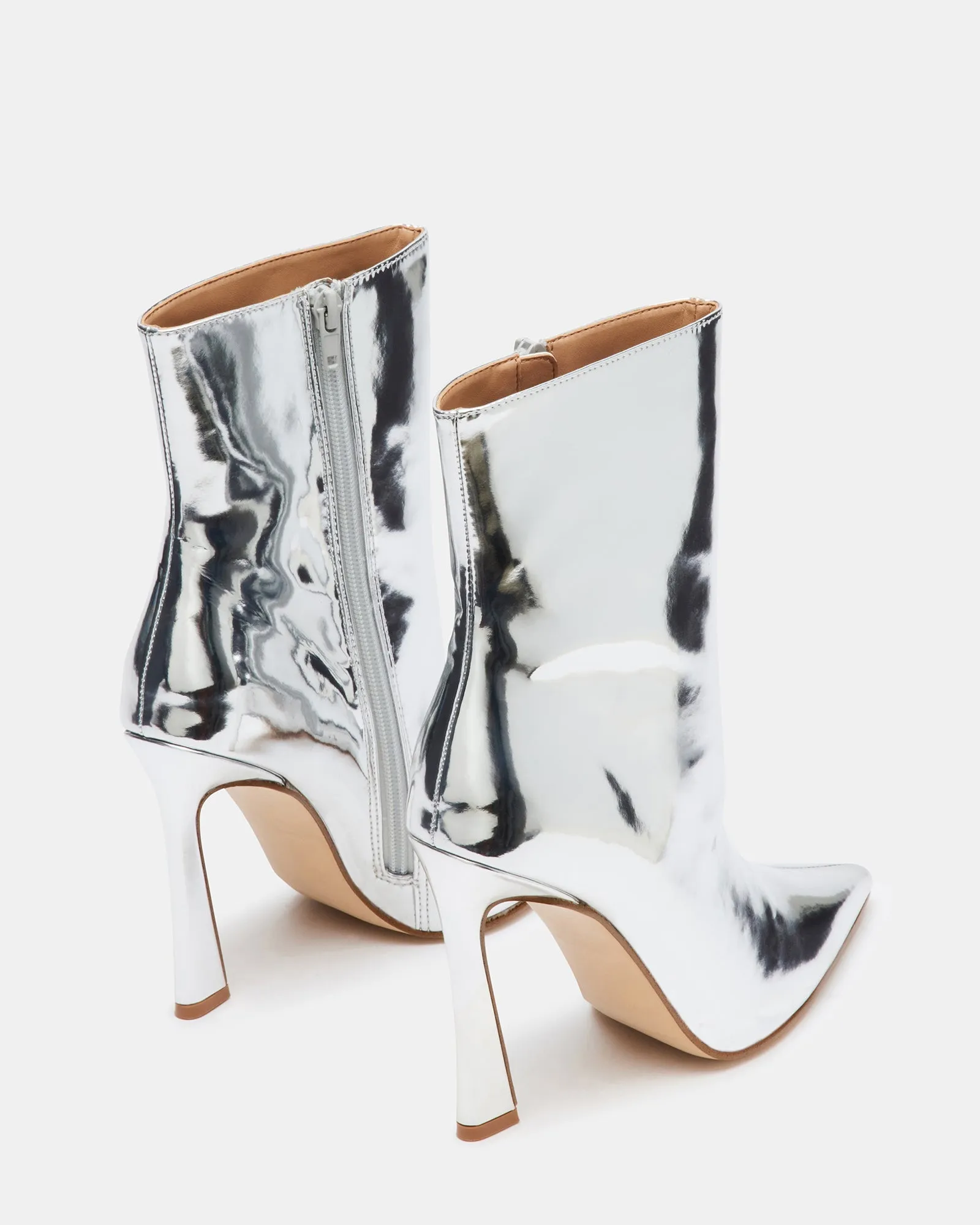 DILARA SILVER - SM REBOOTED