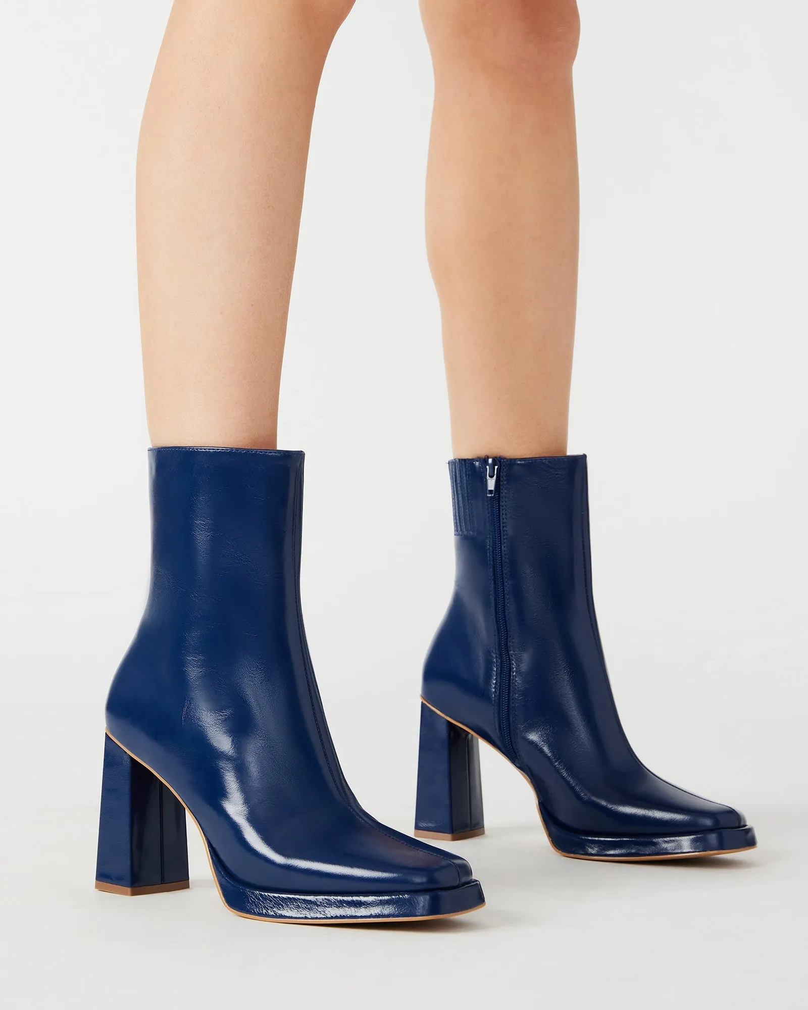 FREYA NAVY LEATHER - SM REBOOTED