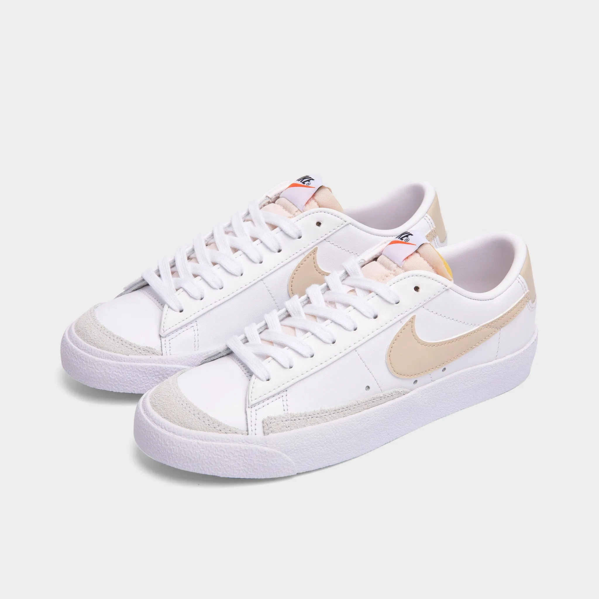 Nike Women's Blazer Low '77 White / Pale Coral - Black