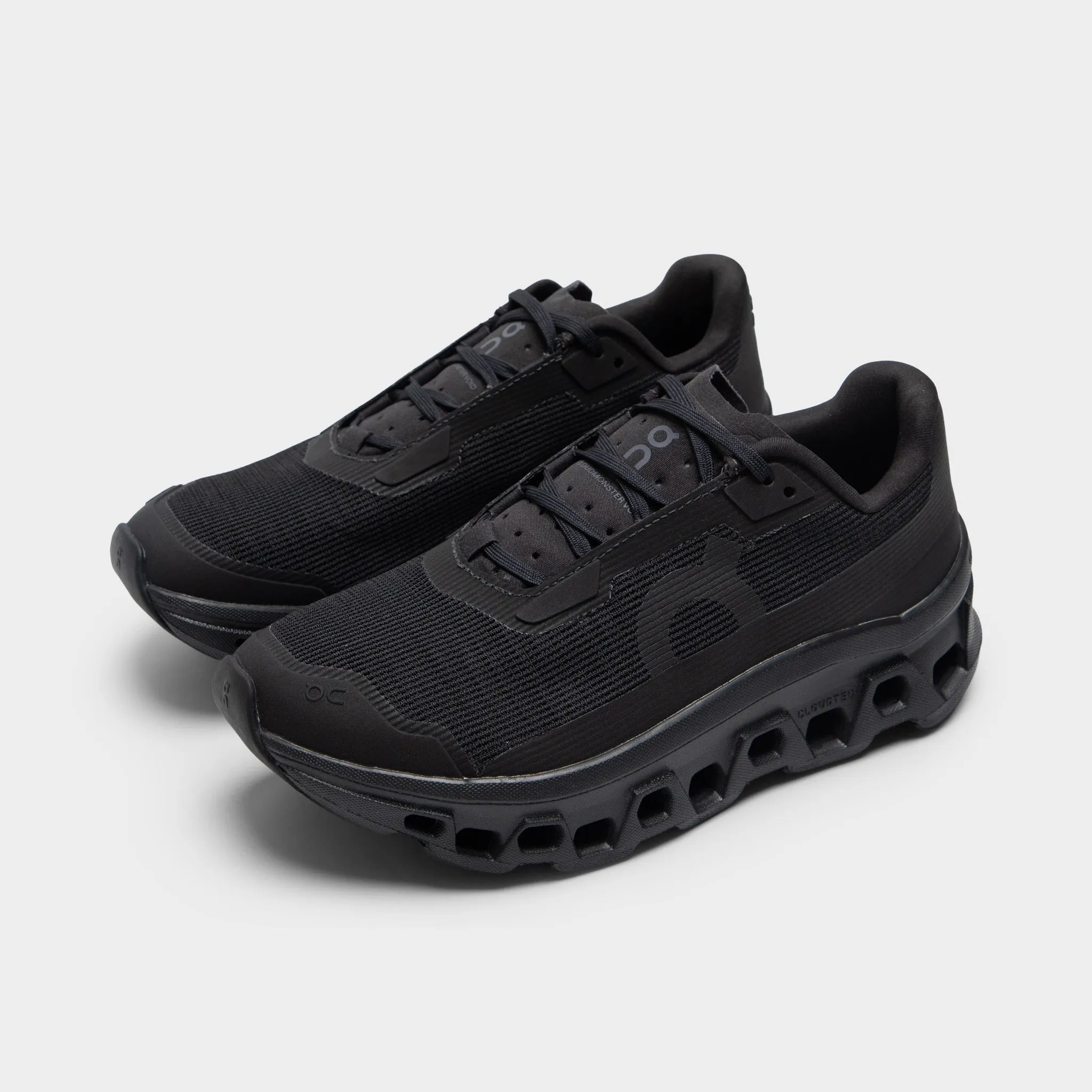 On Women's Monster Void Black / Black