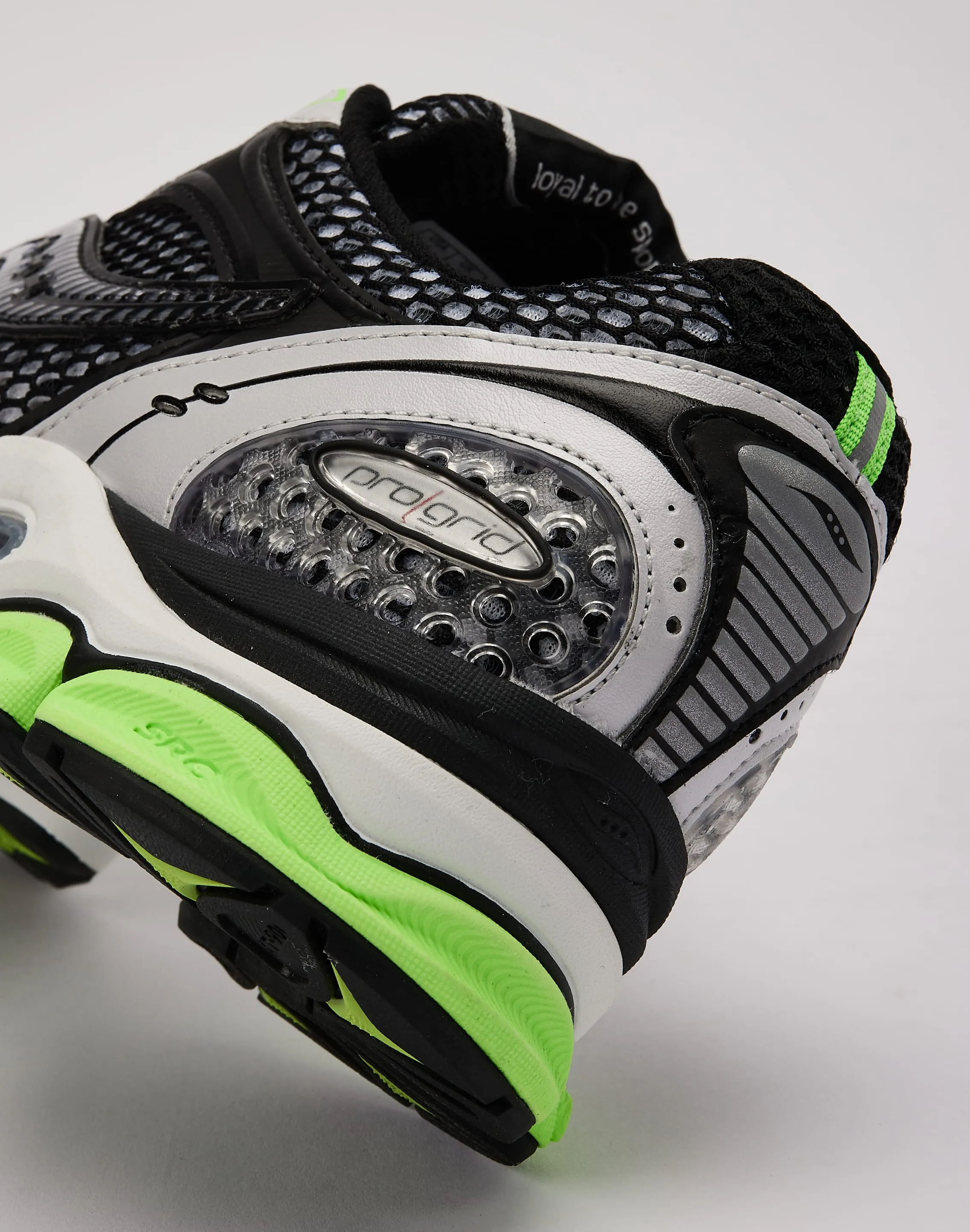 Saucony ProGrid Triumph 4