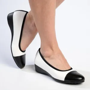 Soft Style By Hush Puppies Rishelle Wedge - White/Black