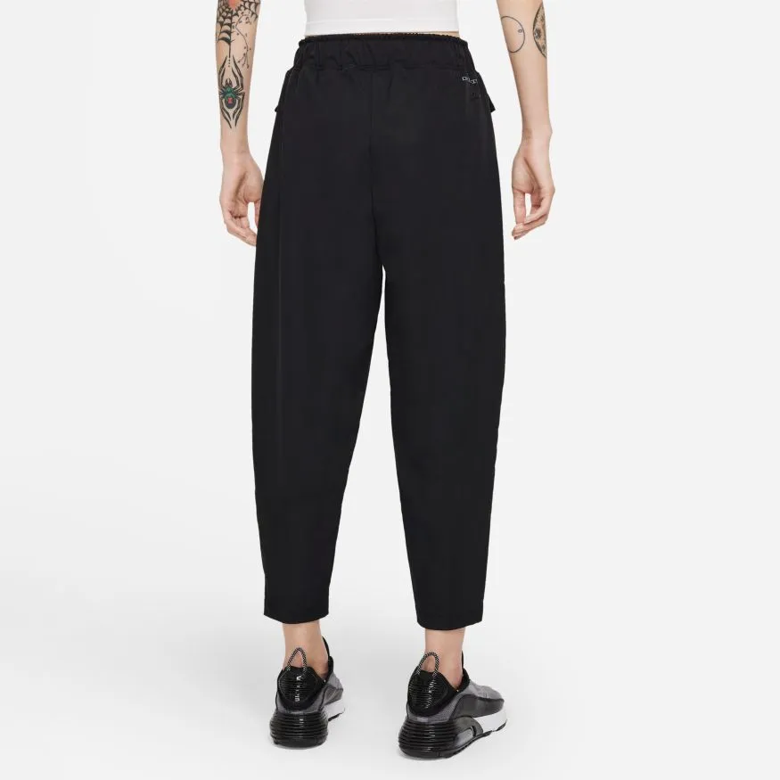 W NSW TECH PACK CURVE WOVEN PANTS BLK